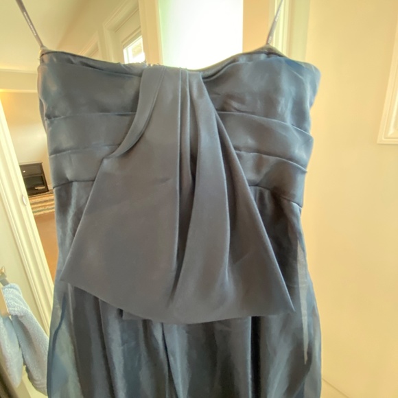 Strapless navy gown - Picture 2 of 4